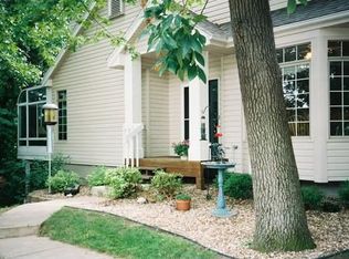 3223 Riverpointe Cir NE, Cedar Rapids, IA 52411