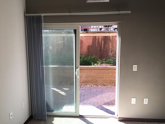 5th image of 425 W Washington Ave APT 116