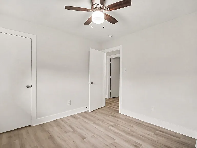 431 Laurel Timbers Dr — Photo 11