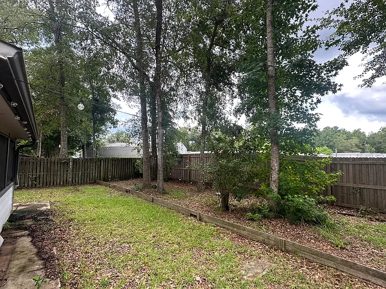 128 Royal Acres Cir — Photo 16