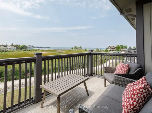 638 Johnston Park Ave, Collingwood, ON L9Y 5C7