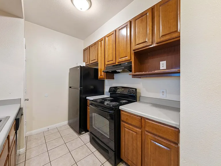 518 Dukeway Dr #1 — Photo 6