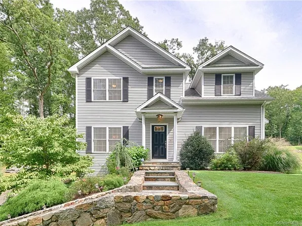 4 Long Meadow Lane, Bethel, CT 06801