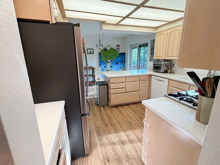 6841 Crooked Tree Dr — Photo 12