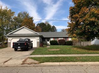 206 W Sickles St, Saint Johns, MI