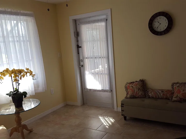 2490 Mockingbird St — Photo 6