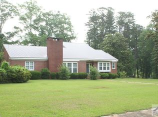 807 Stewart Ave, Union Point, GA 30669