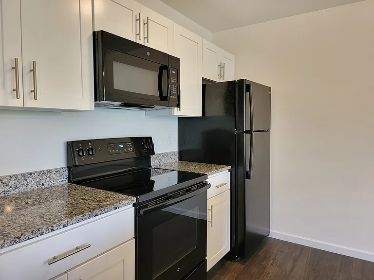 30 Howard Dr — Photo 7