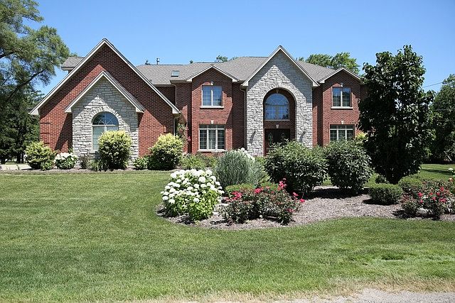 1st image of 202 E Sunset Dr