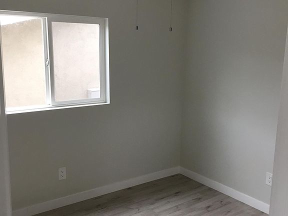 3rd image of 944 N Ditman Ave #2