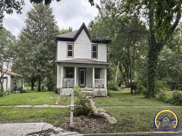 118 Sylvan St, Emporia, KS 66801