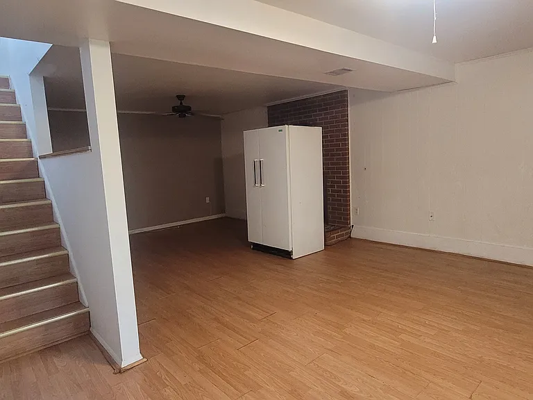 4419 Kentmore Dr — Photo 39