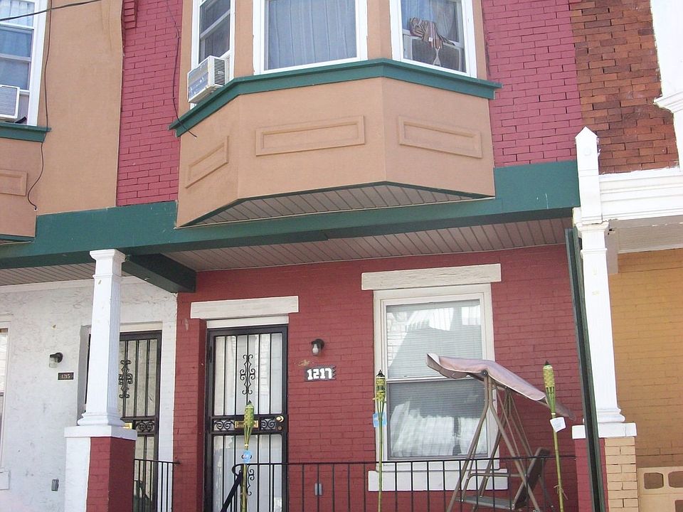 2nd image of 1217 S Saint Bernard St