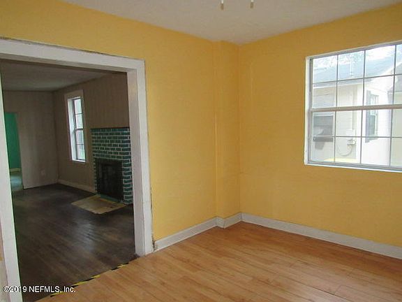 4th image of 4925 Avenue B