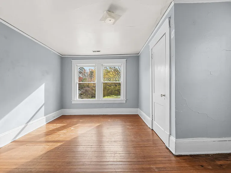 1402 W Market St #1402 — Photo 11