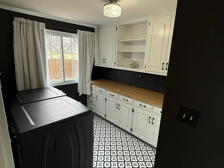19 W 70th Ter — Photo 12