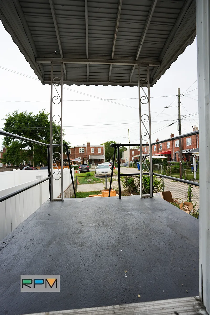 Building Photo - 3617 W Mulberry St