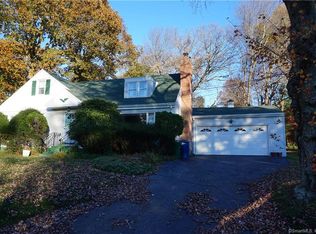 9 Back St, Waterford, CT 06385