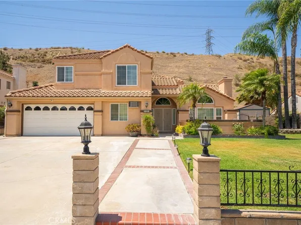 3030 Prado Ln, Colton, CA 92324