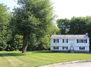4 Howard George Ct, Salisbury, MA 01952