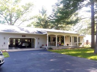 2660 W Nestel Rd, Houghton Lake, MI 48629