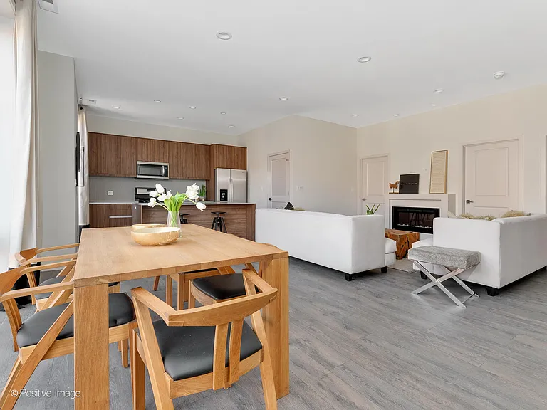 2146 N Nashville Ave #3N — Photo 3