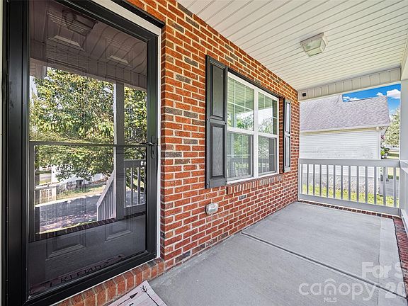 3rd image of 174 Pheasant Ridge Cir