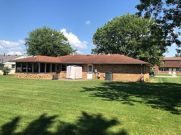 2nd image of 1378 Chippewa Dr