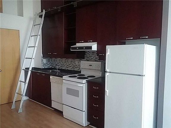 2nd image of 155 Dalhousie St #741