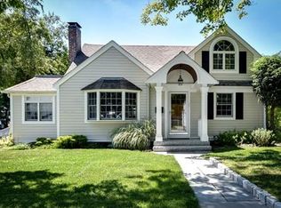 35 Beaufort Ave, Needham, MA 02492