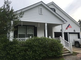 222 Village Rd, Midway, GA 31320