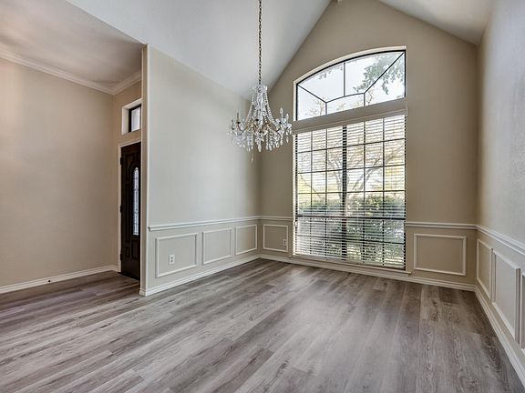 2nd image of 5253 W Plano Pkwy