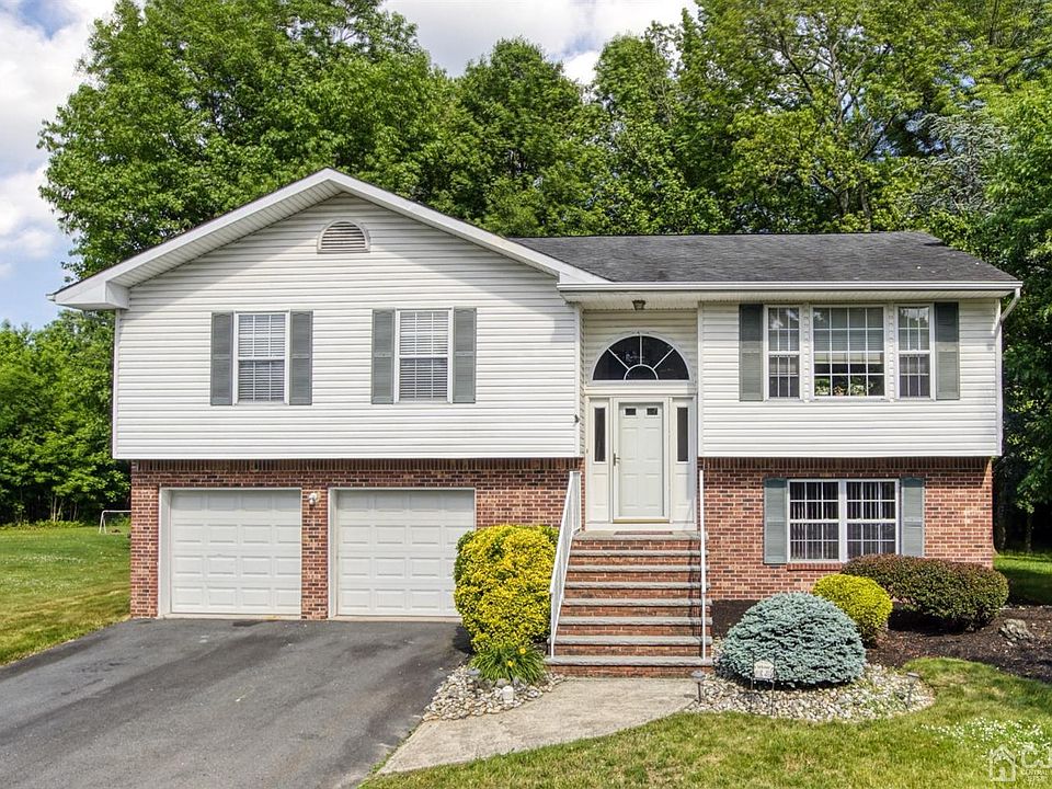 1st image of 3 Ronna Ct