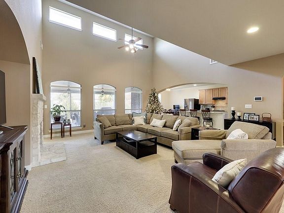 4th image of 15504 Bandon Dr