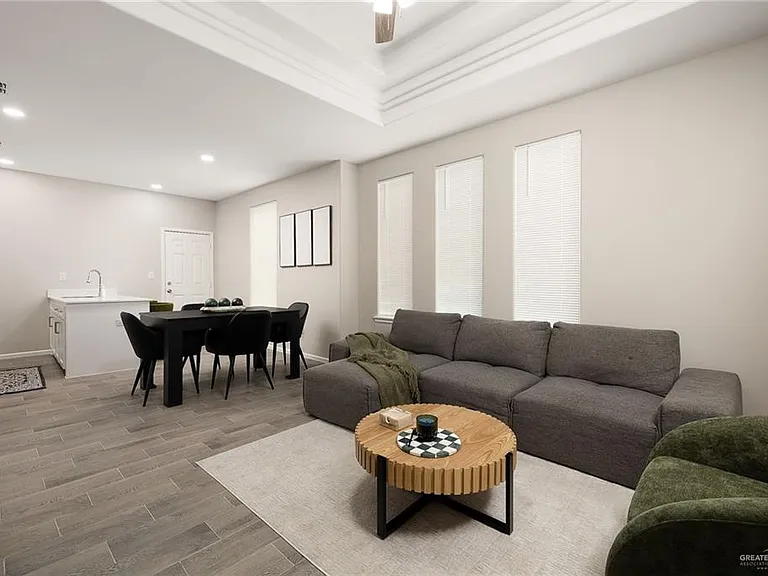 2504 E Harrison Ave #3 — Photo 4