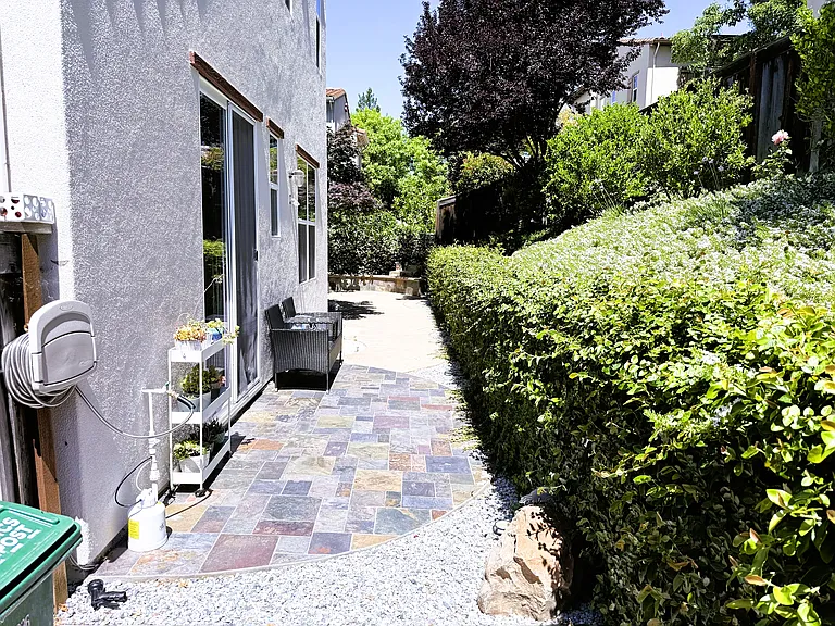 2245 Maidenhair Way — Photo 4