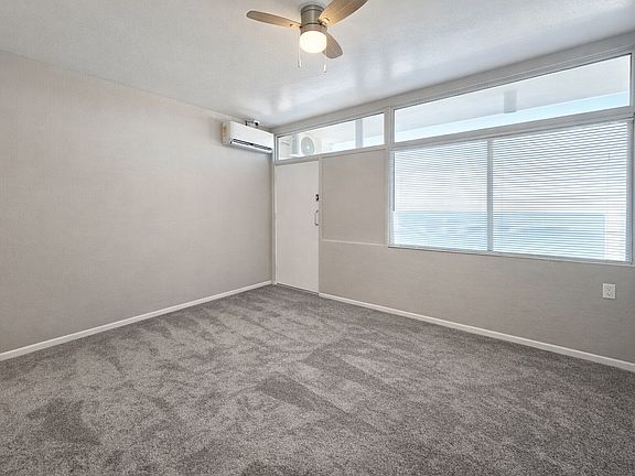 4th image of 2601 E Greenway Rd #F