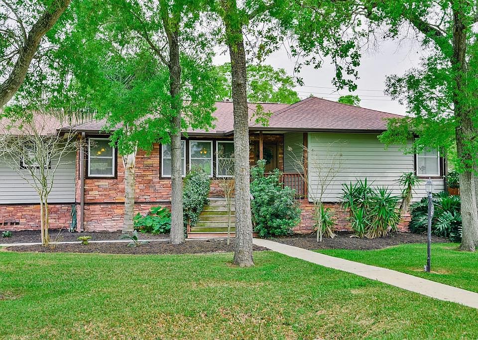 1st image of 530 Oakdale Ave
