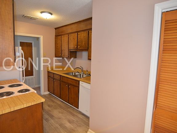 4th image of 2374 Basswood Dr