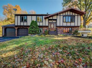 525 Hart St, Southington, CT 06489