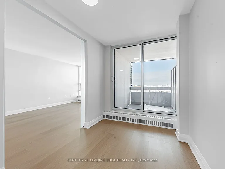 111 Ridelle Ave #1204 — Photo 14