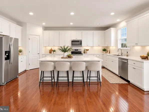 111 Alliance Ct, Winchester, VA 22602