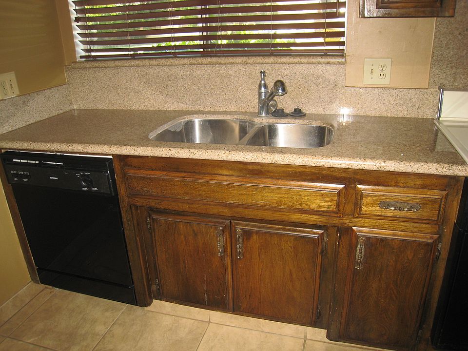 Kitchen before remodel