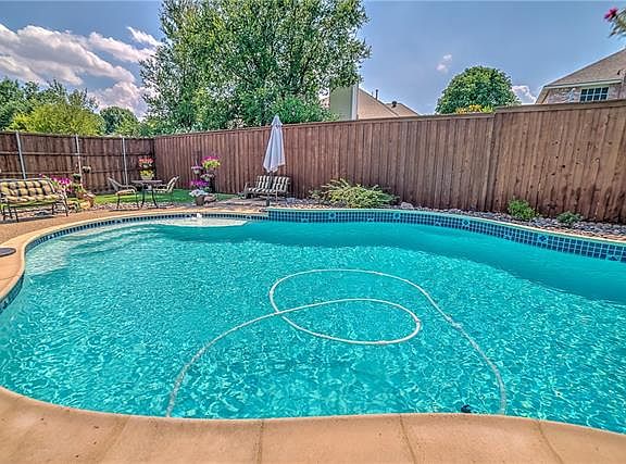 2nd image of 5505 Hill Haven Ct