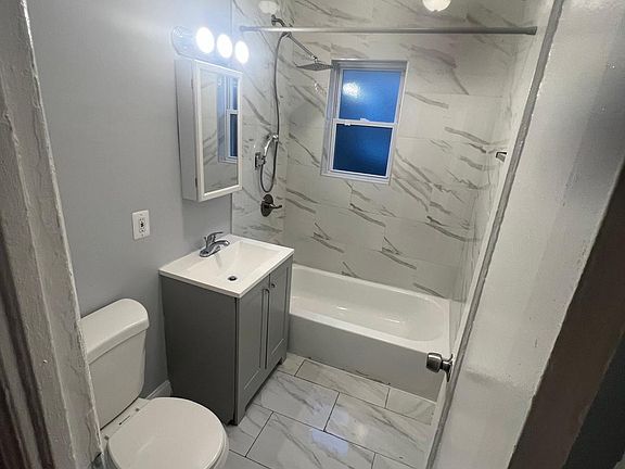 4th image of 309 Park Ave APT 3C