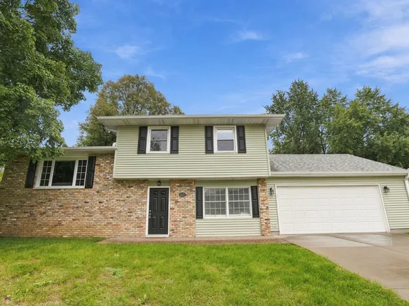 4657 N Sturdevant St, Davenport, IA 52806