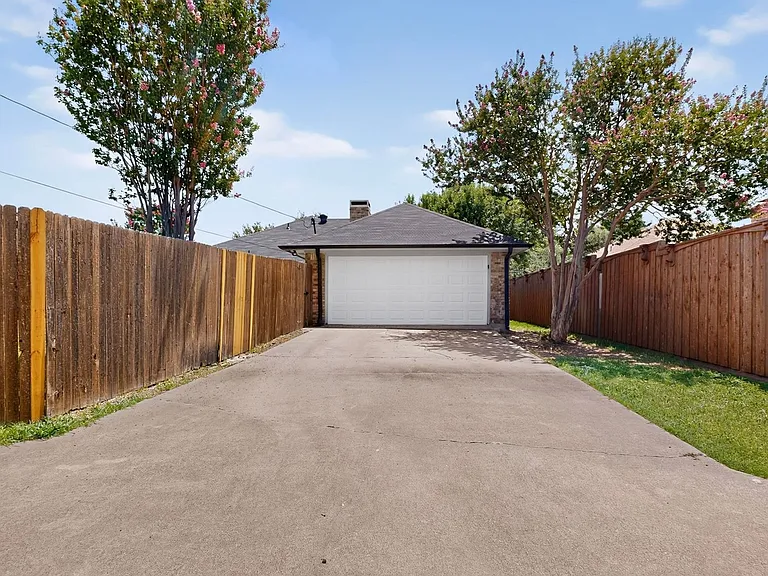 620 Stoneybrook Dr — Photo 30