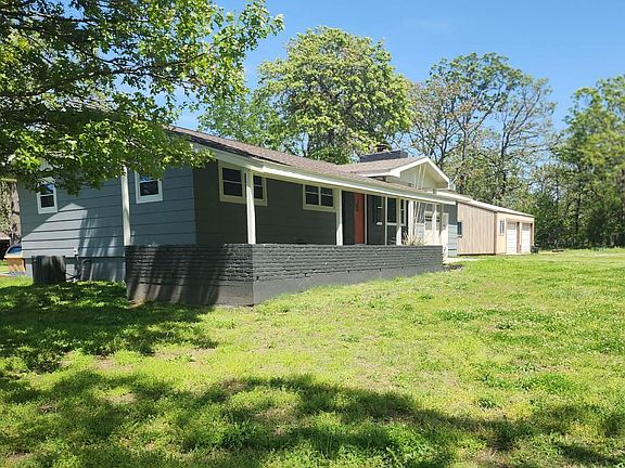 2nd image of 13496 Hickory Dr