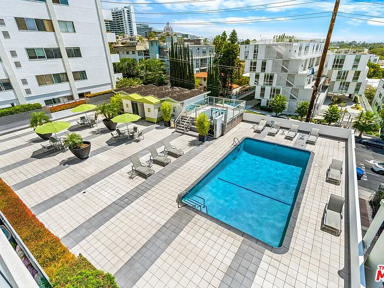 1155 N La Cienega Blvd #306 — Photo 27