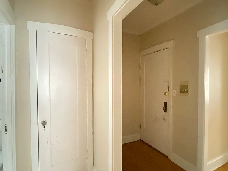 804 Sherman Ave #1 — Photo 14